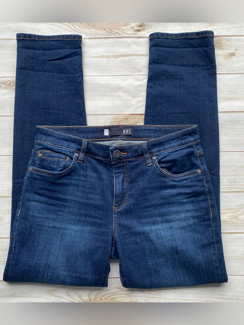KUT from the Kloth dark wash Catherine boyfriend skinny jeans Classic fall 6